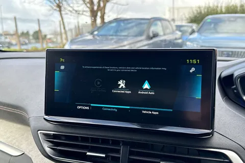 BYZ3111 PEUGEOT 3008 1.6 13.2kWh GT e-EAT 4WD Euro 6 (s/s) 5dr Thumbnail #51