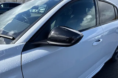 DF25FNV PEUGEOT 308 1.2 HYBRID GT e-DSC6 Euro 6 (s/s) 5dr Thumbnail #29