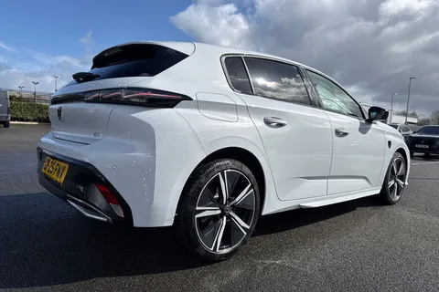 DF25FNV PEUGEOT 308 1.2 HYBRID GT e-DSC6 Euro 6 (s/s) 5dr Thumbnail #35