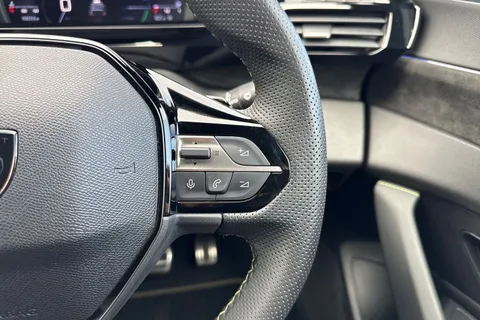 DF25FNV PEUGEOT 308 1.2 HYBRID GT e-DSC6 Euro 6 (s/s) 5dr Thumbnail #40