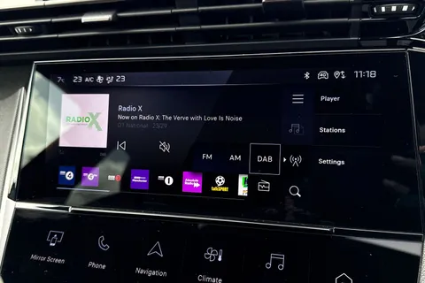 DF25FNV PEUGEOT 308 1.2 HYBRID GT e-DSC6 Euro 6 (s/s) 5dr Thumbnail #44