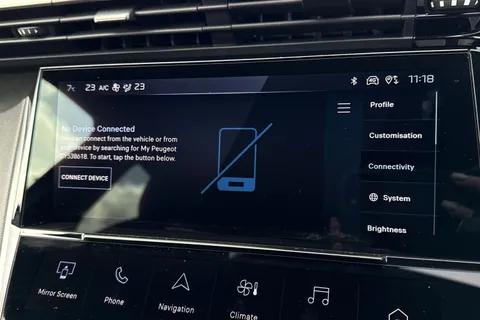 DF25FNV PEUGEOT 308 1.2 HYBRID GT e-DSC6 Euro 6 (s/s) 5dr Thumbnail #45