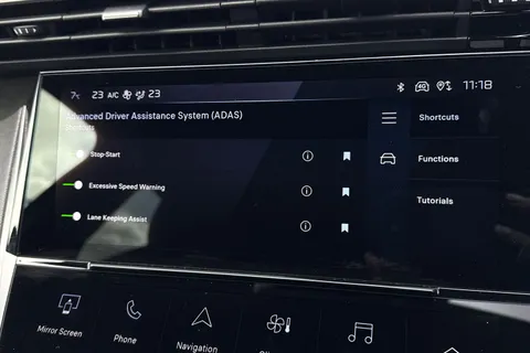 DF25FNV PEUGEOT 308 1.2 HYBRID GT e-DSC6 Euro 6 (s/s) 5dr Thumbnail #49