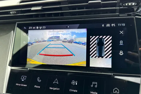 DF25FNV PEUGEOT 308 1.2 HYBRID GT e-DSC6 Euro 6 (s/s) 5dr Thumbnail #51