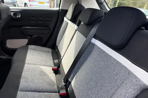 19 of 52 for Citroën C3 1.2 PureTech Origins Euro 6 (s/s) 5dr