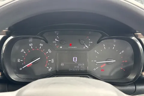 41 of 52 for Citroën C3 1.2 PureTech Origins Euro 6 (s/s) 5dr