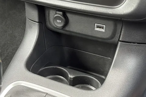 44 of 52 for Citroën C3 1.2 PureTech Origins Euro 6 (s/s) 5dr