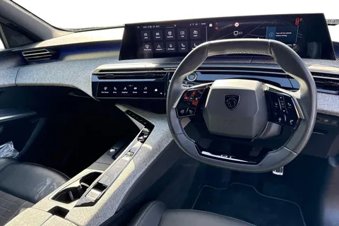 KP25LTX PEUGEOT 3008 1.2 HYBRID GT e-DSC6 Euro 6 (s/s) 5dr Thumbnail #18