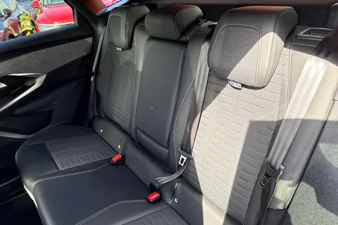 KP25LTX PEUGEOT 3008 1.2 HYBRID GT e-DSC6 Euro 6 (s/s) 5dr Thumbnail #19