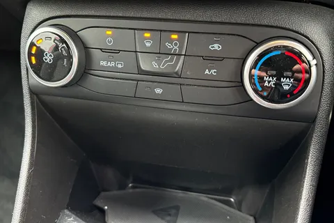 MH68VGE Ford Fiesta 1.0T EcoBoost ST-Line Euro 6 (s/s) 3dr Thumbnail #23