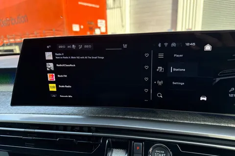 KP25LTX PEUGEOT 3008 1.2 HYBRID GT e-DSC6 Euro 6 (s/s) 5dr Thumbnail #46