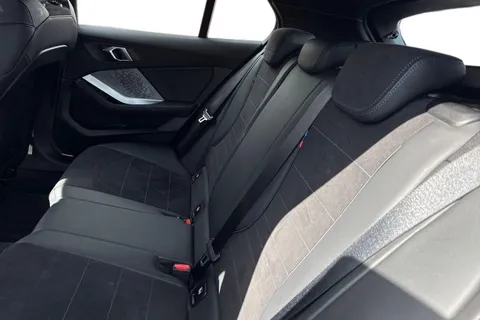 SC74JRU BMW 1 Series 1.5 120i MHT M Sport DCT Euro 6 (s/s) 5dr Thumbnail #19