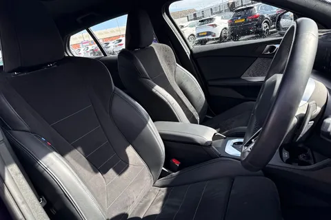 SC74JRU BMW 1 Series 1.5 120i MHT M Sport DCT Euro 6 (s/s) 5dr Thumbnail #25