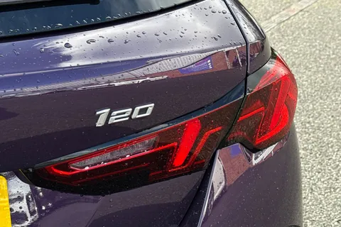 SC74JRU BMW 1 Series 1.5 120i MHT M Sport DCT Euro 6 (s/s) 5dr Thumbnail #37