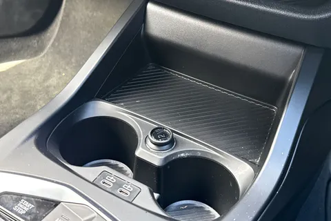 SC74JRU BMW 1 Series 1.5 120i MHT M Sport DCT Euro 6 (s/s) 5dr Thumbnail #42