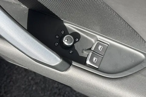 21 of 66 for Audi TT Coup- Sport 40 TFSI 197 PS S tronic