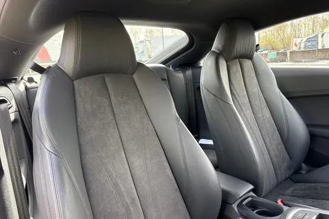 24 of 66 for Audi TT Coup- Sport 40 TFSI 197 PS S tronic