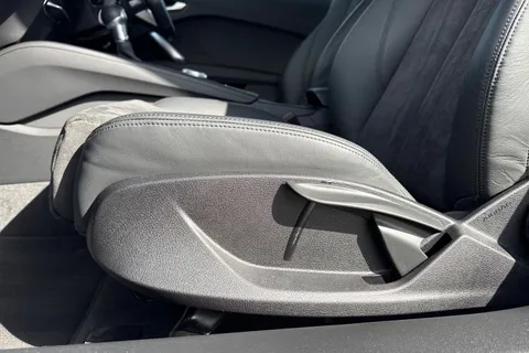 36 of 66 for Audi TT Coup- Sport 40 TFSI 197 PS S tronic