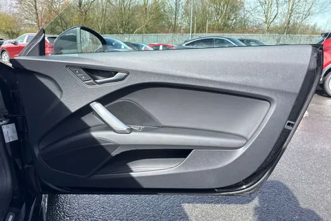 38 of 66 for Audi TT Coup- Sport 40 TFSI 197 PS S tronic