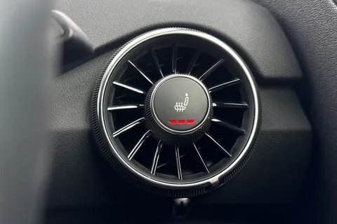 41 of 66 for Audi TT Coup- Sport 40 TFSI 197 PS S tronic