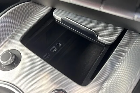 42 of 66 for Audi TT Coup- Sport 40 TFSI 197 PS S tronic