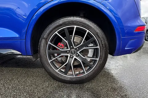 DP22TMV Audi Q5 Edition 1 40 TDI quattro 204 PS S tronic Thumbnail #13