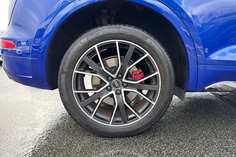 DP22TMV Audi Q5 Edition 1 40 TDI quattro 204 PS S tronic Thumbnail #14