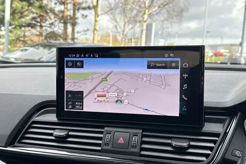 DP22TMV Audi Q5 Edition 1 40 TDI quattro 204 PS S tronic Thumbnail #18