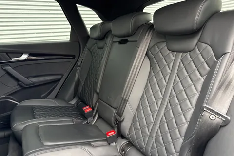 DP22TMV Audi Q5 Edition 1 40 TDI quattro 204 PS S tronic Thumbnail #20