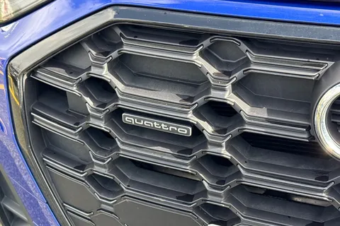 DP22TMV Audi Q5 Edition 1 40 TDI quattro 204 PS S tronic Thumbnail #27