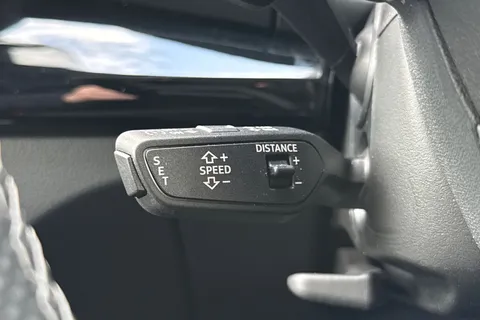 DP22TMV Audi Q5 Edition 1 40 TDI quattro 204 PS S tronic Thumbnail #43