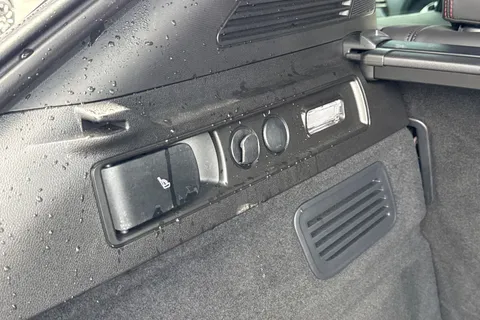 YC72HUA Alfa Romeo Stelvio 2.0T Estrema Auto Q4 AWD Euro 6 (s/s) 5dr Thumbnail #28