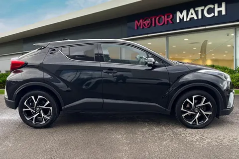 DW19BZC Toyota C-Hr 1.2 VVT-i Design CVT AWD Euro 6 (s/s) 5dr Thumbnail #3