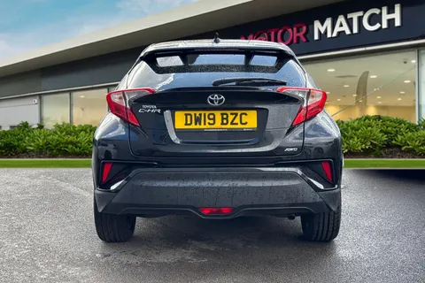 DW19BZC Toyota C-Hr 1.2 VVT-i Design CVT AWD Euro 6 (s/s) 5dr Thumbnail #4