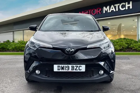 DW19BZC Toyota C-Hr 1.2 VVT-i Design CVT AWD Euro 6 (s/s) 5dr Thumbnail #5