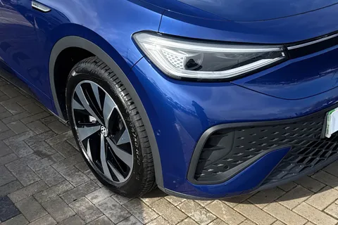 DE25ZNN Volkswagen ID.5 128kW Max Pro 77kWh 5dr Auto Thumbnail #9