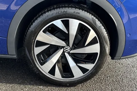 DE25ZNN Volkswagen ID.5 128kW Max Pro 77kWh 5dr Auto Thumbnail #11