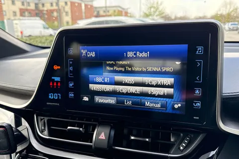 DW19BZC Toyota C-Hr 1.2 VVT-i Design CVT AWD Euro 6 (s/s) 5dr Thumbnail #44