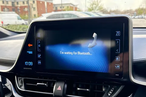 DW19BZC Toyota C-Hr 1.2 VVT-i Design CVT AWD Euro 6 (s/s) 5dr Thumbnail #46