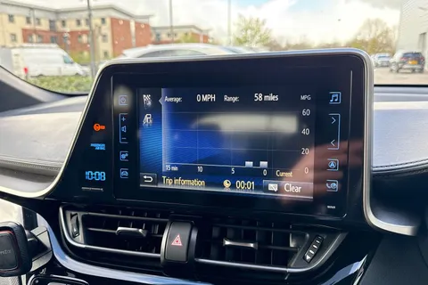 DW19BZC Toyota C-Hr 1.2 VVT-i Design CVT AWD Euro 6 (s/s) 5dr Thumbnail #47