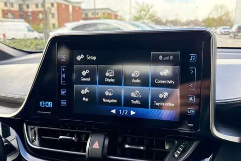 DW19BZC Toyota C-Hr 1.2 VVT-i Design CVT AWD Euro 6 (s/s) 5dr Thumbnail #48