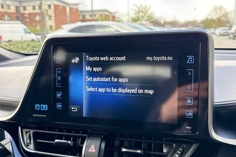 DW19BZC Toyota C-Hr 1.2 VVT-i Design CVT AWD Euro 6 (s/s) 5dr Thumbnail #50