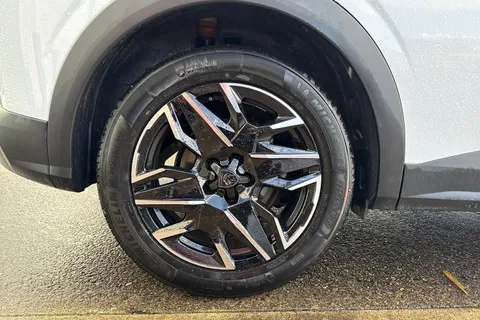 KK25JYO PEUGEOT 3008 1.2 HYBRID GT e-DSC6 Euro 6 (s/s) 5dr Thumbnail #11