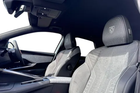 KK25JYO PEUGEOT 3008 1.2 HYBRID GT e-DSC6 Euro 6 (s/s) 5dr Thumbnail #16