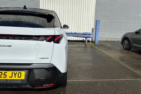 KK25JYO PEUGEOT 3008 1.2 HYBRID GT e-DSC6 Euro 6 (s/s) 5dr Thumbnail #35