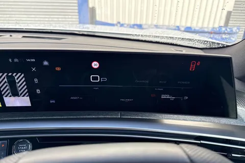 KK25JYO PEUGEOT 3008 1.2 HYBRID GT e-DSC6 Euro 6 (s/s) 5dr Thumbnail #40