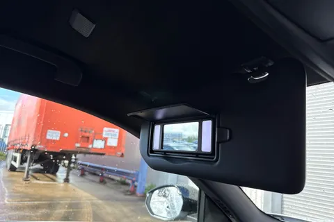 KK25JYO PEUGEOT 3008 1.2 HYBRID GT e-DSC6 Euro 6 (s/s) 5dr Thumbnail #61