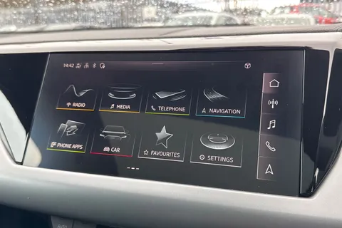 17 of 58 for Audi e-tron GT quattro 350,00 kW