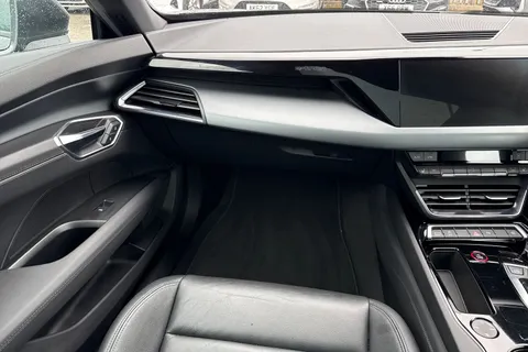 20 of 58 for Audi e-tron GT quattro 350,00 kW
