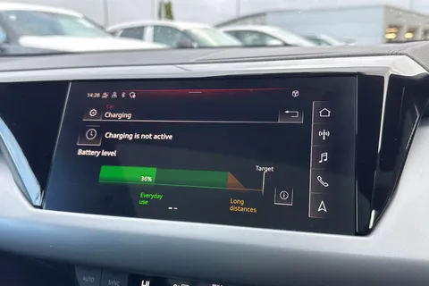 34 of 58 for Audi e-tron GT quattro 350,00 kW